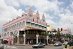 Aruba - Die Hauptstadt Oranjestad hat etwas von Disneyland, ganz nach dem Geschmack der US-amerikanischen Hauptklientel ...