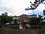 Insel Faial (Azoren) - Horta, Jardim de Florencio Terra, im Hintergrund das ehemalige Kloster S. Joao, das später als Hospital diente