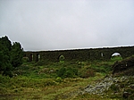 Insel Sao Miguel (Azoren) - Altes Aquädukt im Inselwesten, das einst Wasser bis zur Hauptstadt Ponta Delgada transportierte