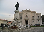 Lissabon - Denkmal auf dem Santanahügel für den Wunderdoktor Dr. Sousa Martins (1843 - 1897)