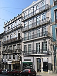 Lissabon - Typische Häuser mit Azulejos am Largo Trindade Coelho