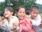Auf dem Weg von Hanoi nach Sapa - Schulkinder