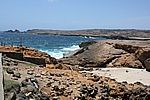 Aruba - Natural Bridge; in Jahrtausenden vom Meer bis auf 30 Meter Länge ausgespült, stürzte die Top-Attraktion Arubas am 2. September 2005 ein