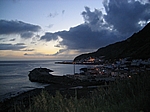 Insel Sao Miguel (Azoren) - Abendlicher Blick von unserem Häuschen auf Ribeira Quente