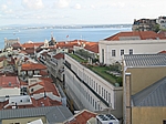 Lissabon - Blick vom Elevador de Santa Justa zum Rio Tejo