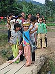 Auf dem Weg von Hanoi nach Sapa - Schulkinder